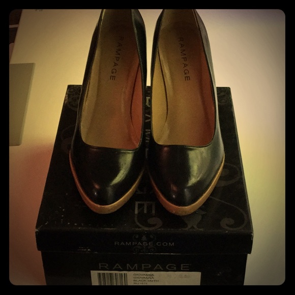Rampage size 9 women’s 2 inch heel shoes black - Picture 1 of 4